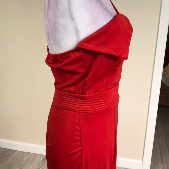 One shoulder high slit gown Fits 6-8 - Picture 7 of 8